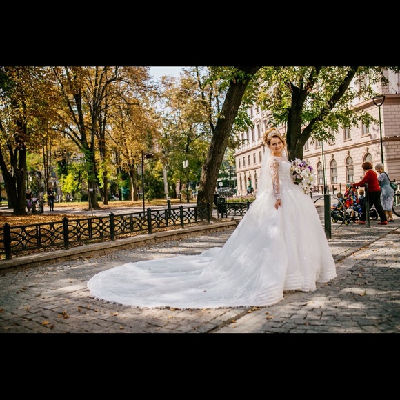 🔥Gorgeous 🔥Wedding dress size 10 - Picture 4 of 9